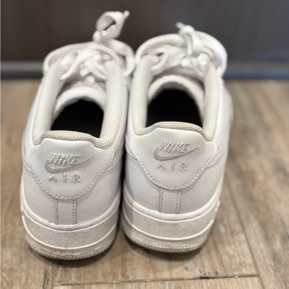 Nike Air Force 1 White Low Sneakers Size 7Y - Picture 6 of 10